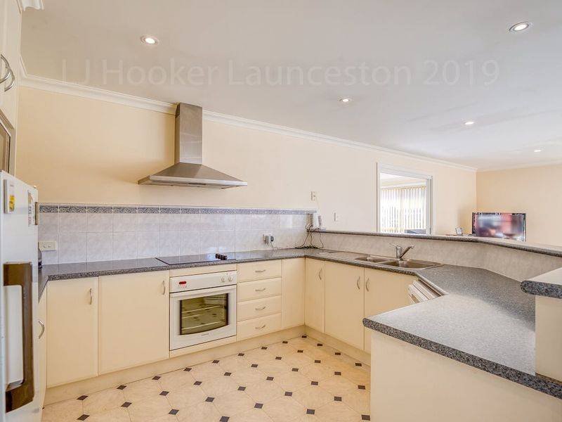 Photo - 31 Main Road, Perth TAS 7300 - Image 11