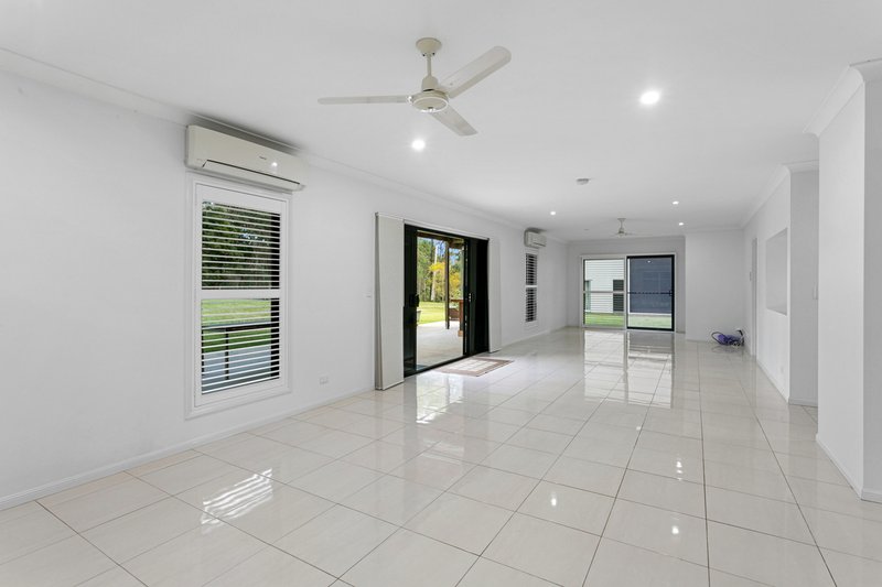 Photo - 31 Maitland Road, Burpengary East QLD 4505 - Image 9