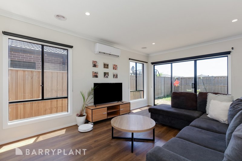 Photo - 31 Malleefowl Boulevard, Beveridge VIC 3753 - Image 8