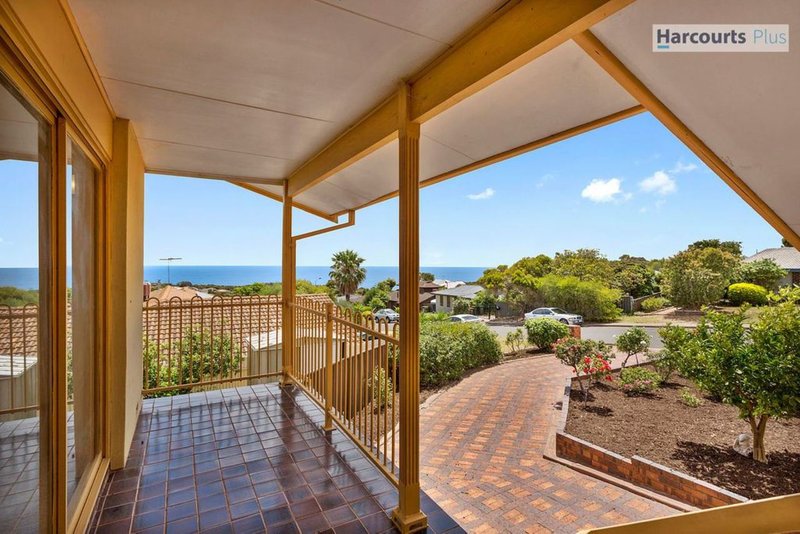 Photo - 31 Manunda Way, Hallett Cove SA 5158 - Image 2