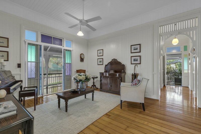 Photo - 31 Marlborough Street, Sherwood QLD 4075 - Image 6