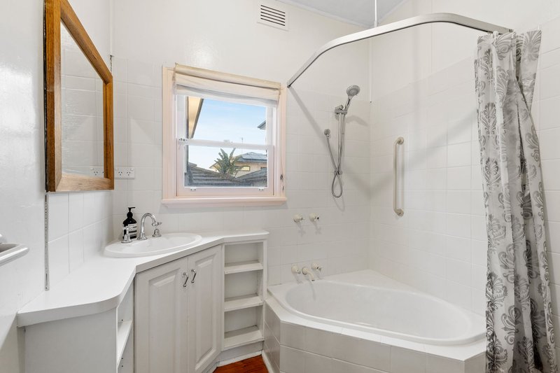 Photo - 31 Martins Lane, Viewbank VIC 3084 - Image 5