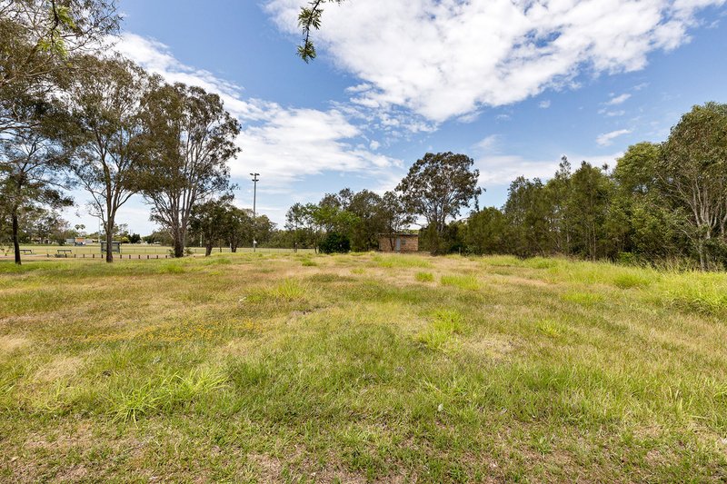 Photo - 31 Mcgahey Street, Rothwell QLD 4022 - Image 6