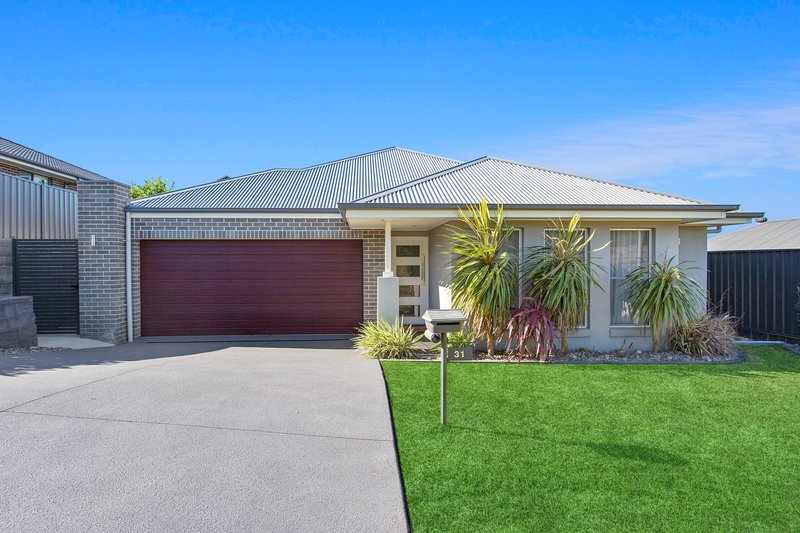 31 Mckelly Street, Horsley NSW 2530