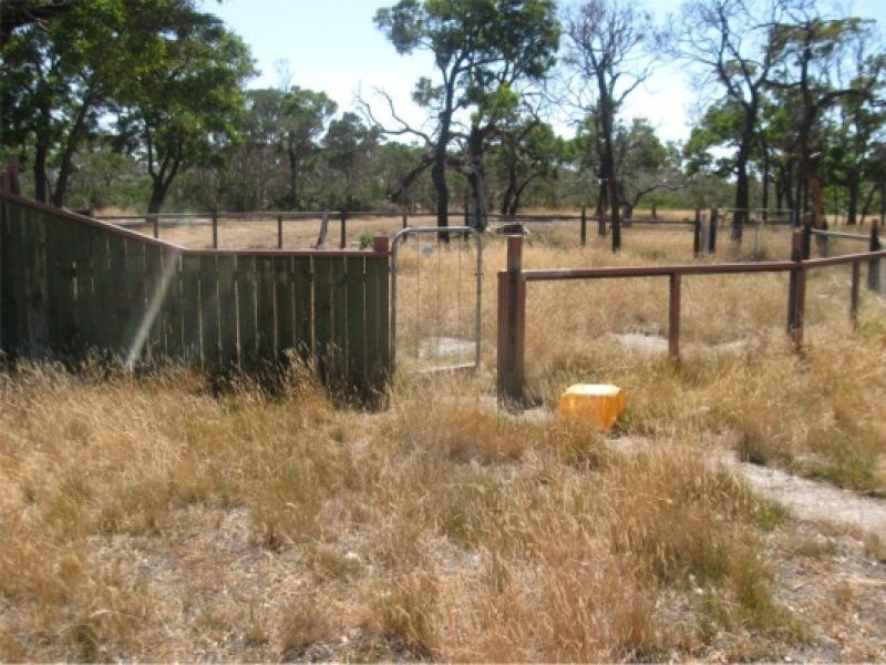 Photo - 31 Mcloughlins Beach Road, Mcloughlins Beach VIC 3874 - Image 7