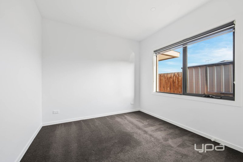 Photo - 3/1 Mcrae Avenue, St Albans VIC 3021 - Image 7