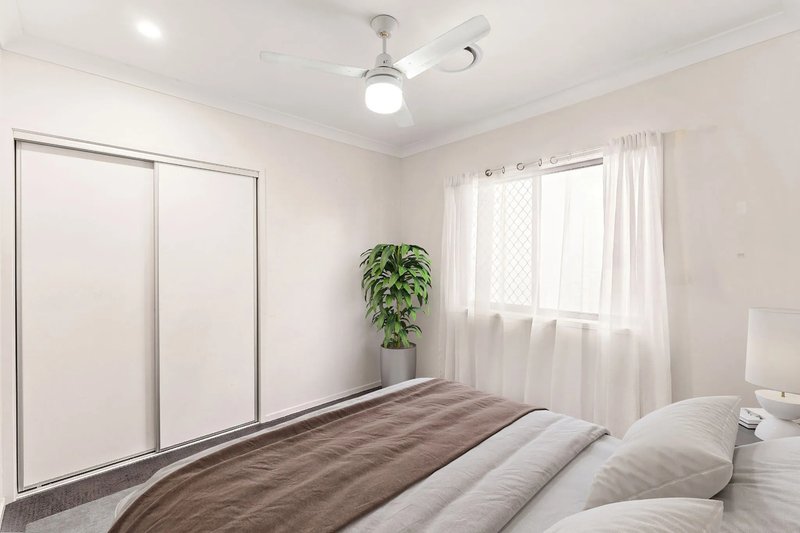 Photo - 31 Meadows Circuit, Bellbird Park QLD 4300 - Image 8