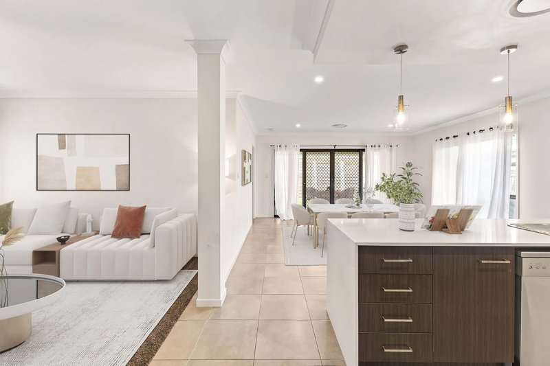Photo - 31 Meadows Circuit, Bellbird Park QLD 4300 - Image 9
