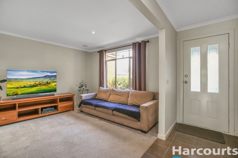 Photo - 31 Miller Close, Drouin VIC 3818 - Image 6