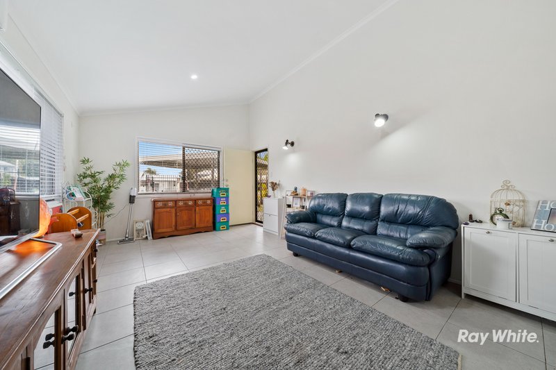 Photo - 31 Monash Road, Loganlea QLD 4131 - Image 7