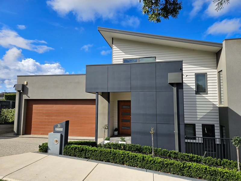 31 Montpellier Drive, Highton VIC 3216