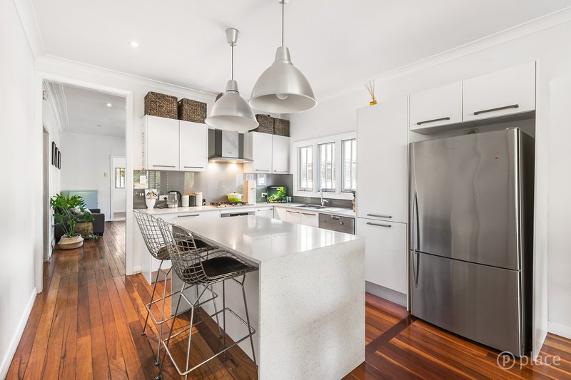 Photo - 31 Moolabar Street, Morningside QLD 4170 - Image 1