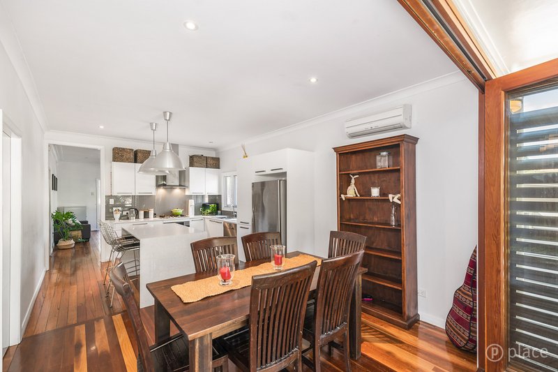 Photo - 31 Moolabar Street, Morningside QLD 4170 - Image 3