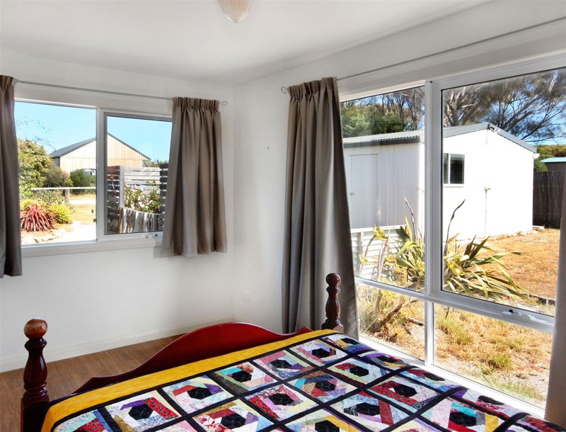 Photo - 31 Morrison Street, Falmouth TAS 7215 - Image 9