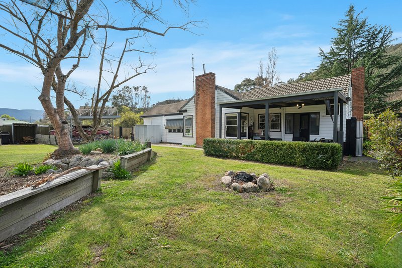 Photo - 31 Myrtle Street, Myrtleford VIC 3737 - Image 12