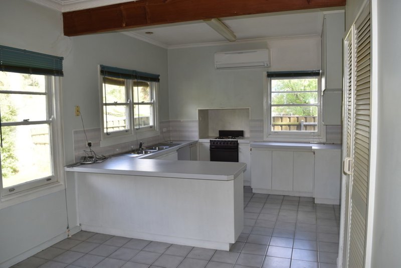 Photo - 31 Myrtle Street, Myrtleford VIC 3737 - Image 2