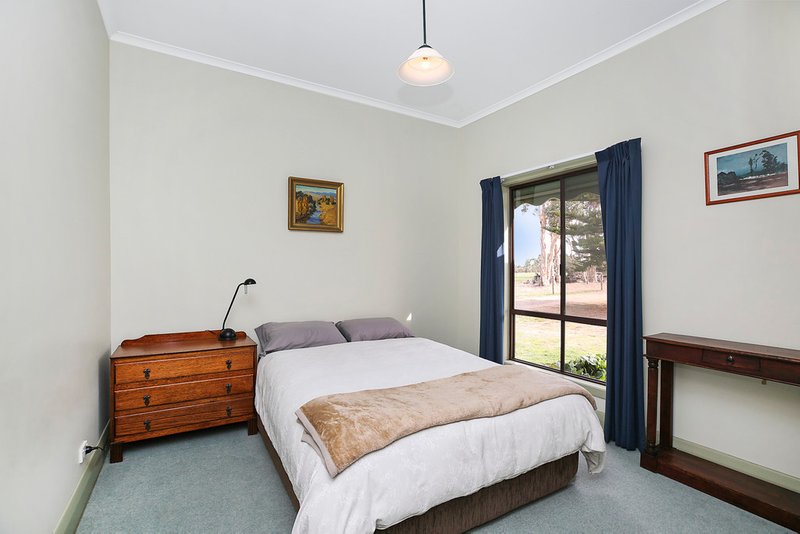 Photo - 31 N Graylands Road, Cobden VIC 3266 - Image 9