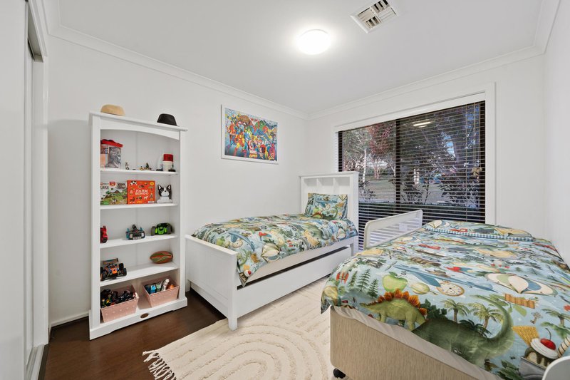 Photo - 31 Neil Harris Crescent, Forde ACT 2914 - Image 16