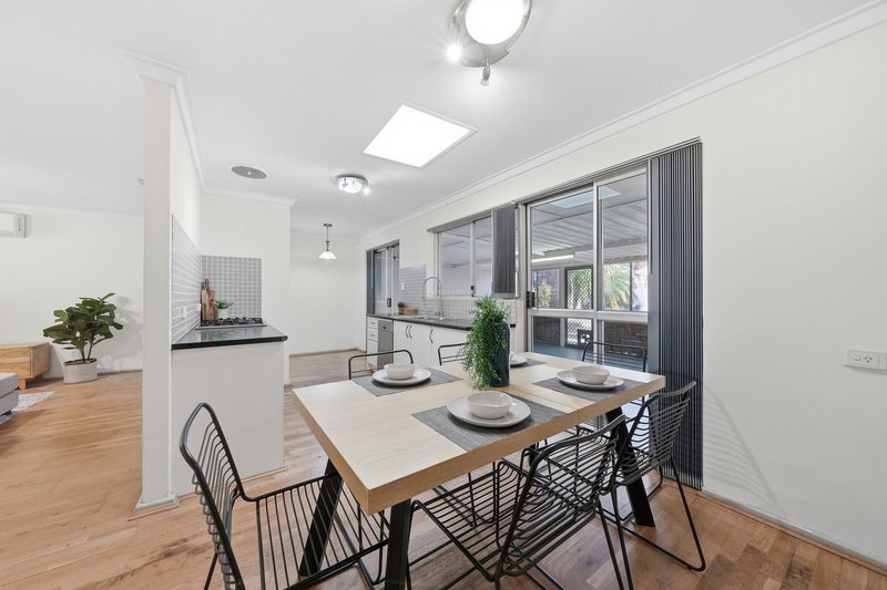 Photo - 31 Nethercott Street, Huntingdale WA 6110 - Image 17