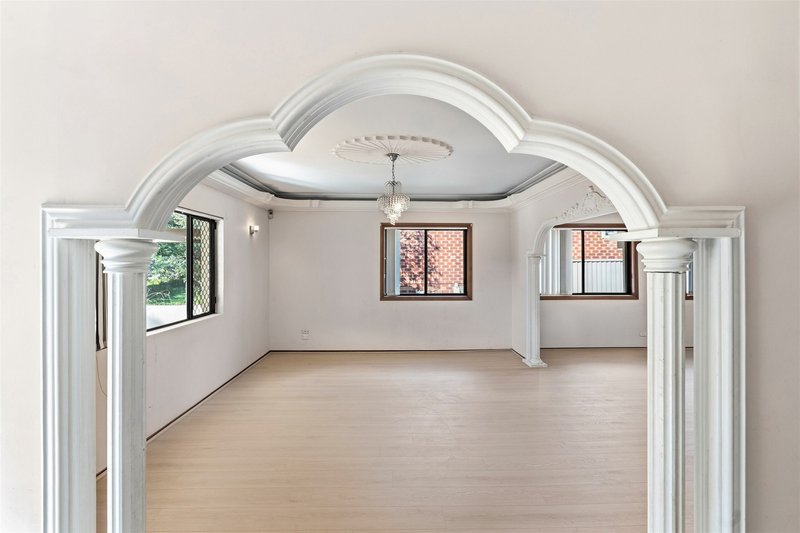 Photo - 31 Nirimba Avenue, Narwee NSW 2209 - Image 2