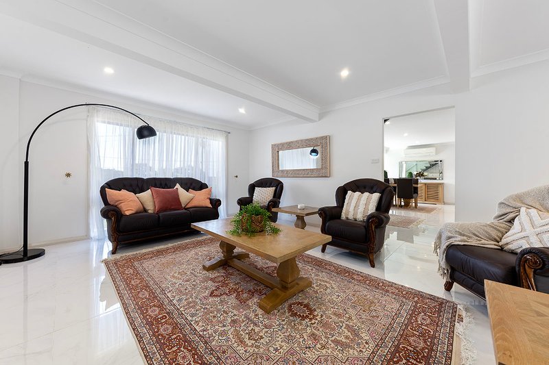 Photo - 31 Nolan Avenue, Engadine NSW 2233 - Image 5