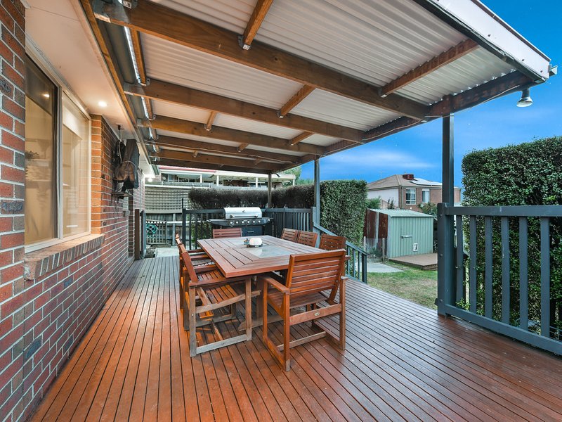 Photo - 31 Oakleaf Place, Narre Warren South VIC 3805 - Image 16