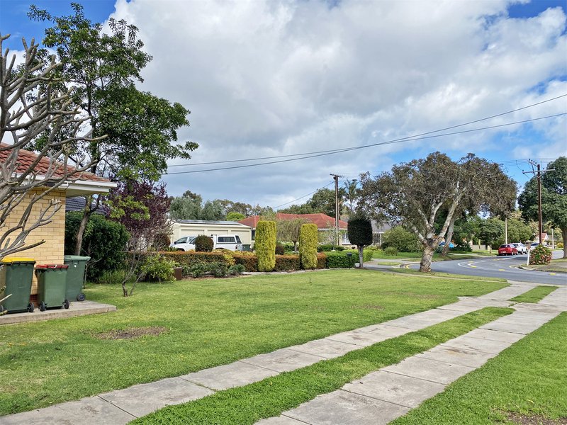 Photo - 31 Oakleigh Road, Marion SA 5043 - Image 15