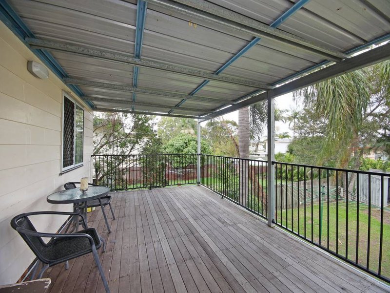 Photo - 31 O'Connell Street, Redcliffe QLD 4020 - Image 2