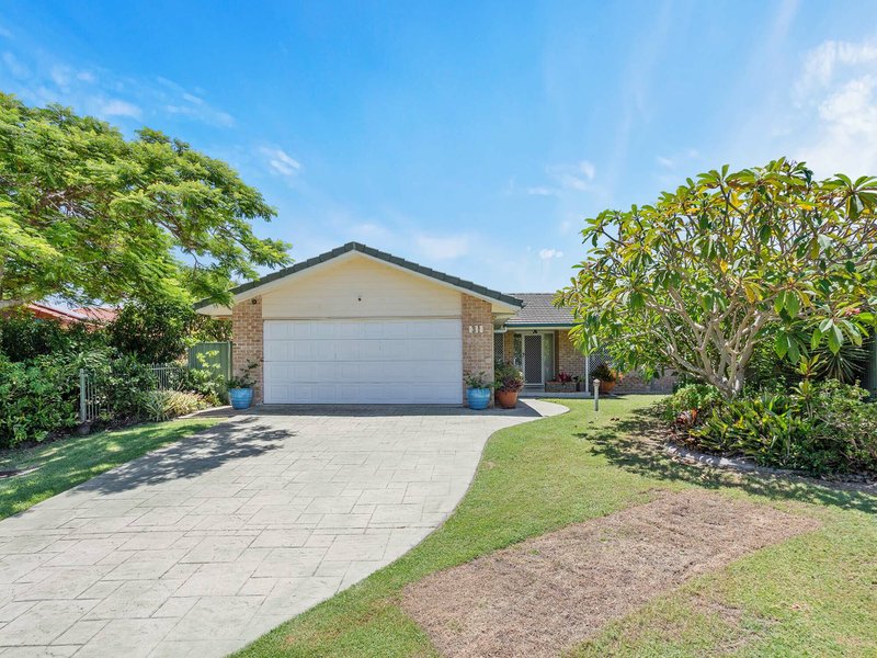 Photo - 31 Oleander Dr , Bongaree QLD 4507 - Image 5