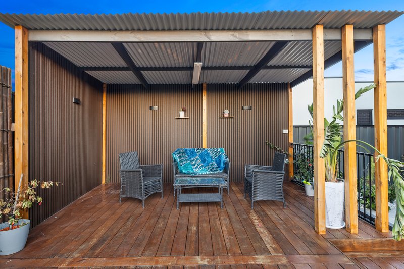 Photo - 31 Oresund Street, Craigieburn VIC 3064 - Image 18