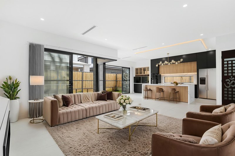 Photo - 31 Parkside Avenue, Box Hill NSW 2765 - Image 9