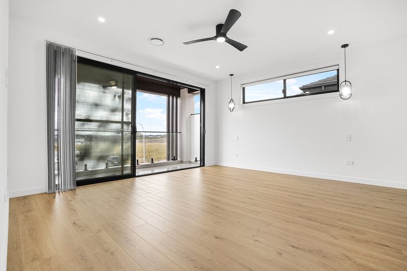 Photo - 31 Parkside Avenue, Box Hill NSW 2765 - Image 14
