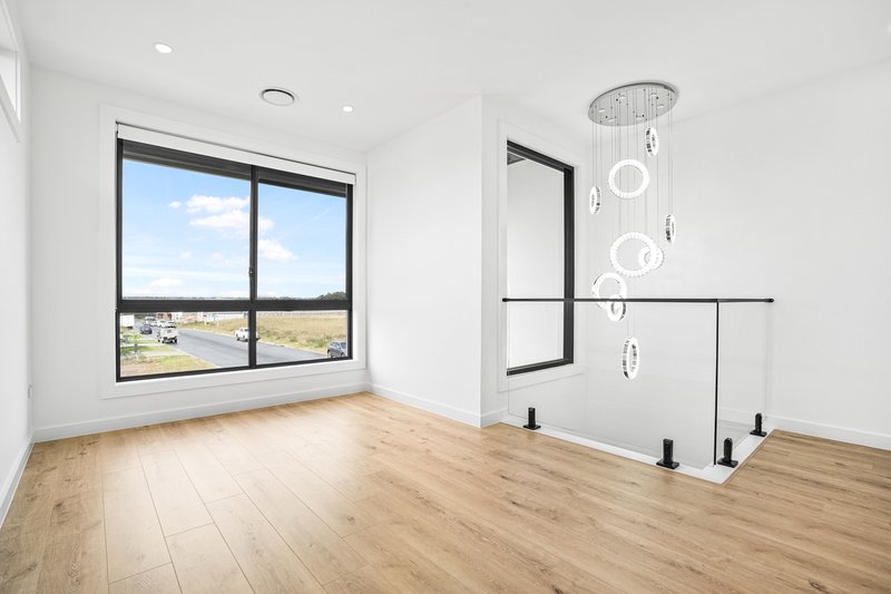 Photo - 31 Parkside Avenue, Box Hill NSW 2765 - Image 17