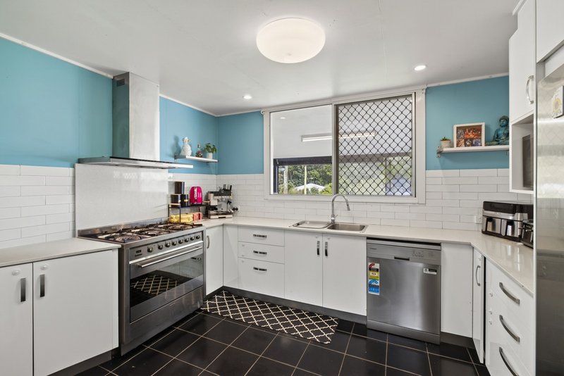 Photo - 31 Patrick Street, Malanda QLD 4885 - Image 7