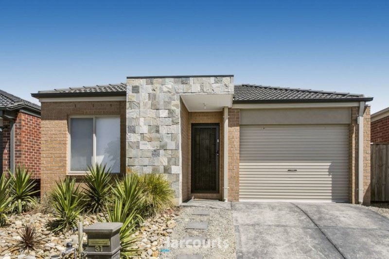 Photo - 31 Paxford Drive, Cranbourne North VIC 3977 - Image 1