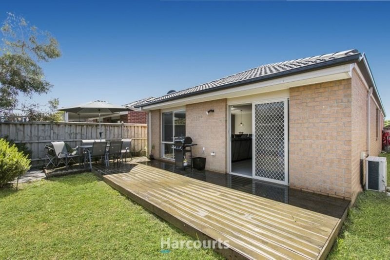 Photo - 31 Paxford Drive, Cranbourne North VIC 3977 - Image 10