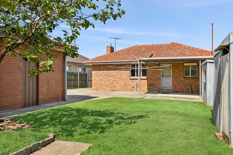 Photo - 31 Percy Street, Fawkner VIC 3060 - Image 11