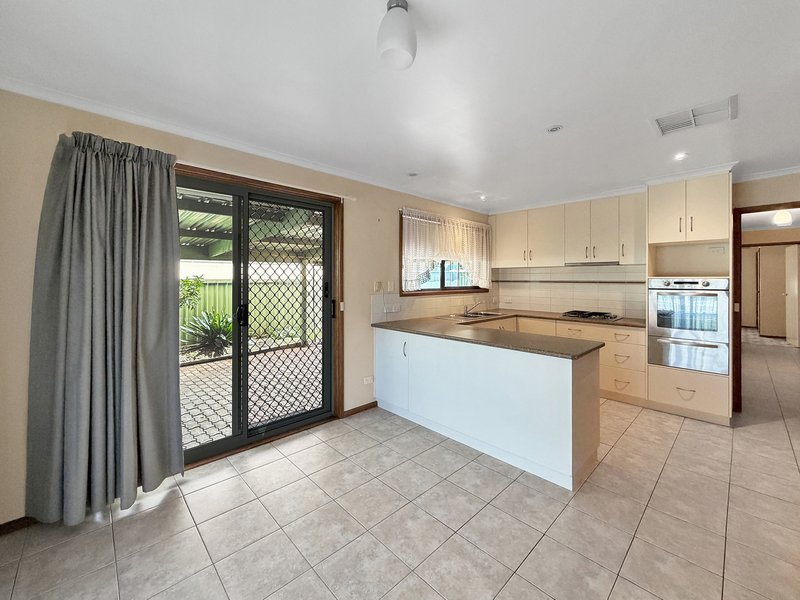 Photo - 31 Perth Street, Benalla VIC 3672 - Image 3