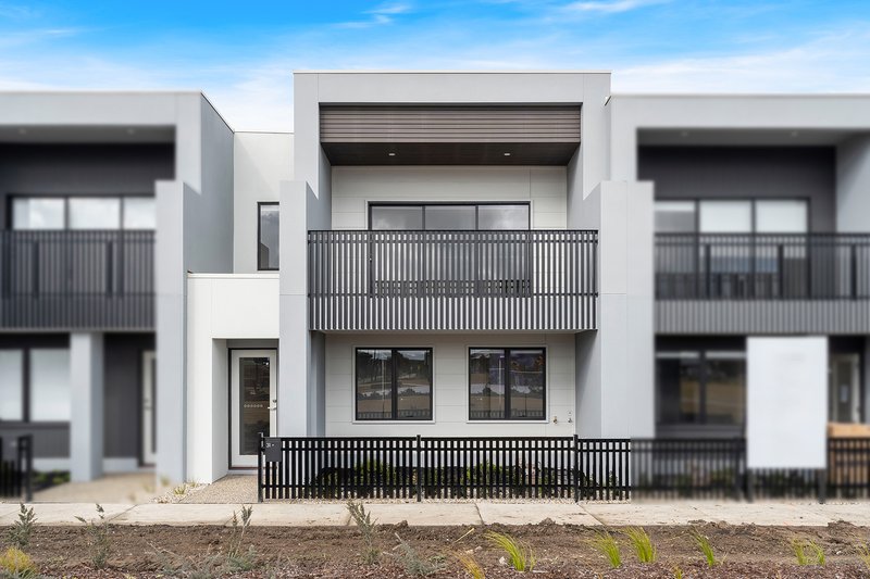 Photo - 31 Pitton Walk, Donnybrook VIC 3064 - Image 1