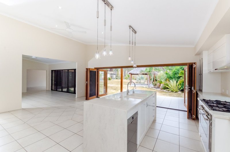 Photo - 31 Plimsoll Court, Tannum Sands QLD 4680 - Image 4