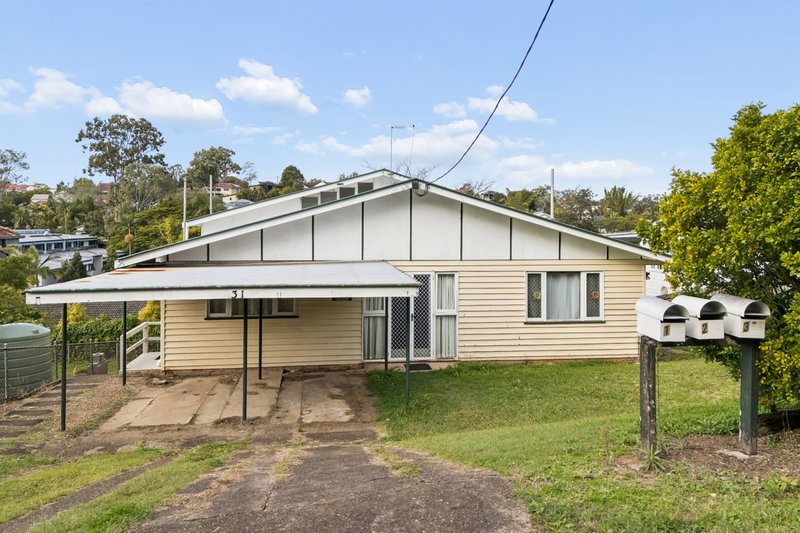 Photo - 31 Plimsoll Street, Greenslopes QLD 4120 - Image 2