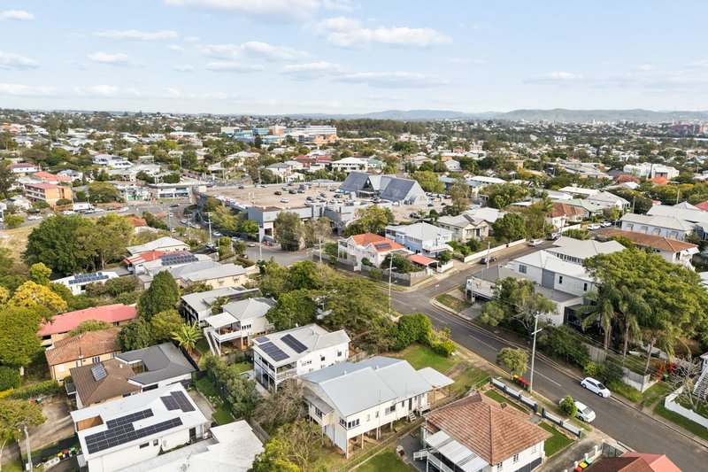 Photo - 31 Plimsoll Street, Greenslopes QLD 4120 - Image 10