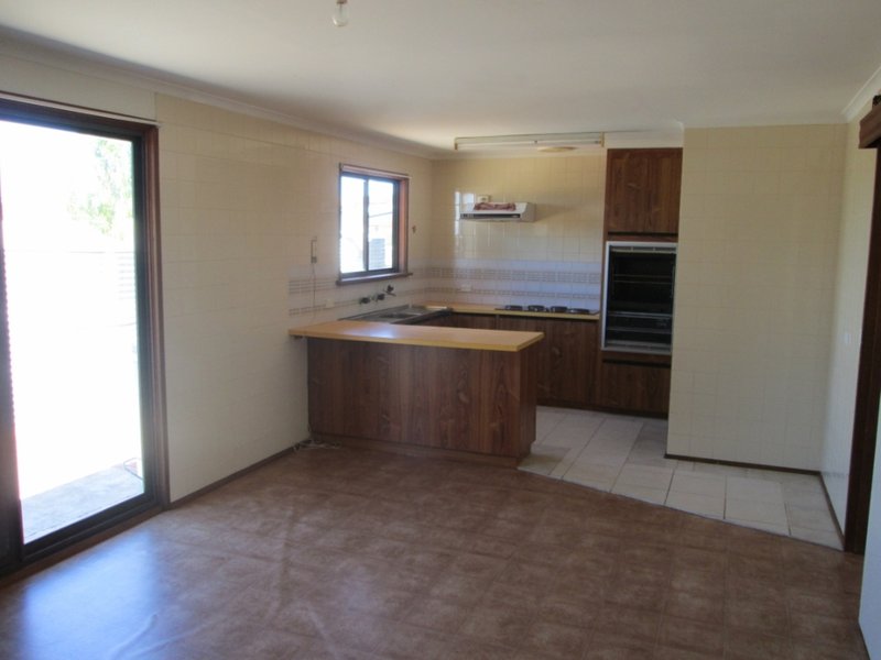 Photo - 31 Pretoria Street, Tailem Bend SA 5260 - Image 2