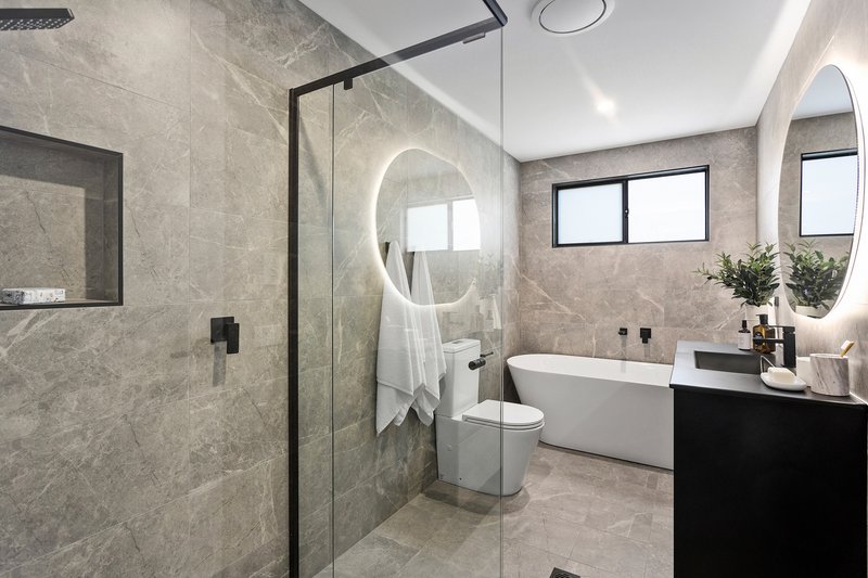 Photo - 31 Primbee Crescent, Primbee NSW 2502 - Image 8