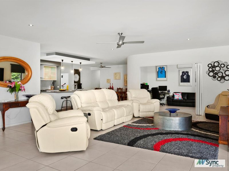 Photo - 31 Propeller Court, Trinity Beach QLD 4879 - Image 3