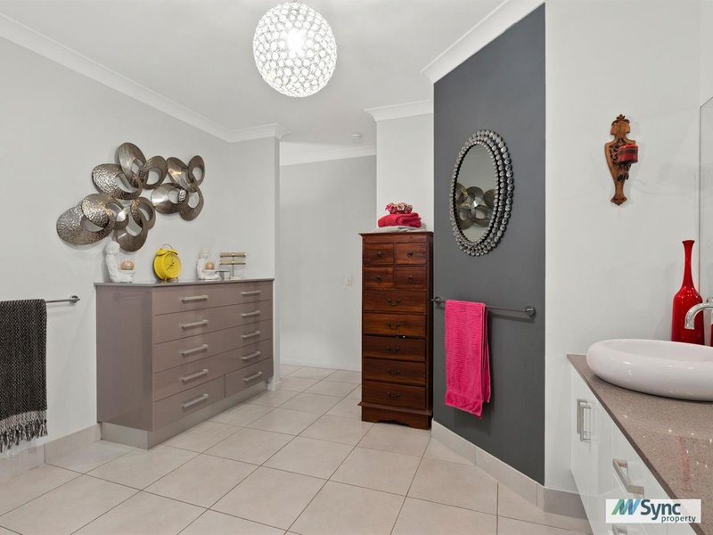 Photo - 31 Propeller Court, Trinity Beach QLD 4879 - Image 10