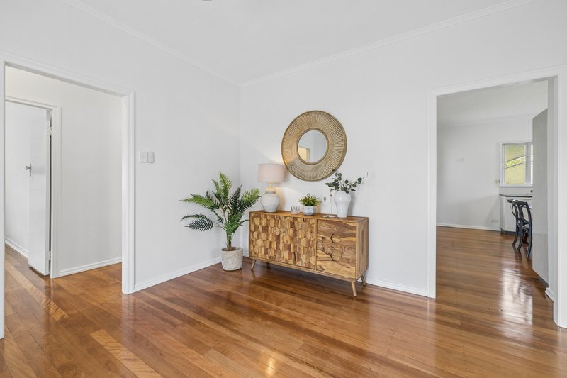 Photo - 31 Rainworth Road, Bardon QLD 4065 - Image 7