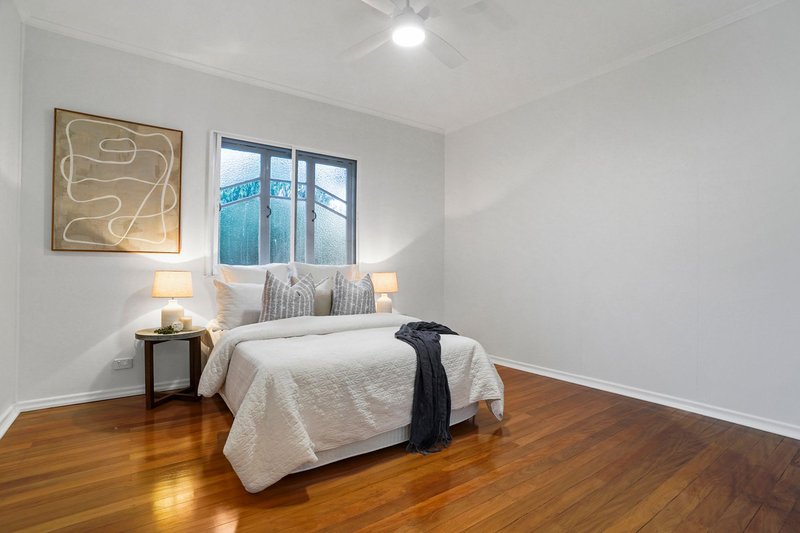 Photo - 31 Rainworth Road, Bardon QLD 4065 - Image 9