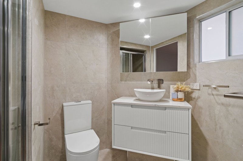 Photo - 31 Rainworth Road, Bardon QLD 4065 - Image 12