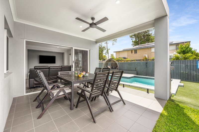 Photo - 31 Rand Place, Bridgeman Downs QLD 4035 - Image 10